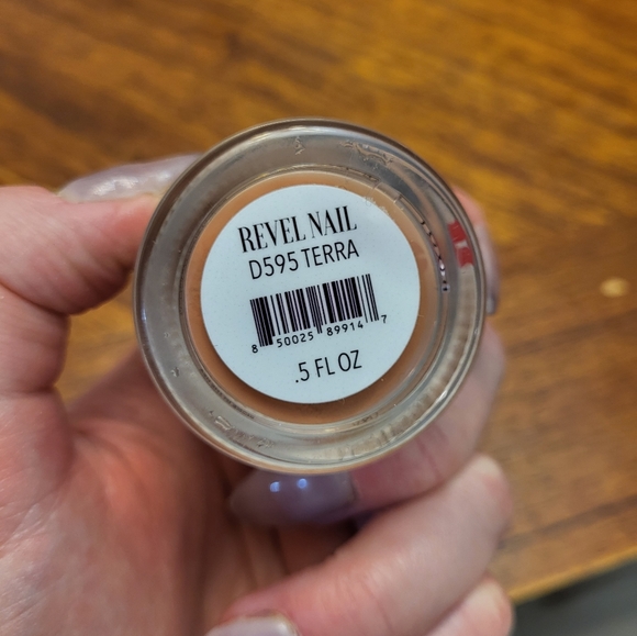 Burnt orange nail dip - Picture 2 of 3